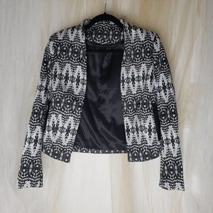 H & M BLACK AND WHITE BLAZER